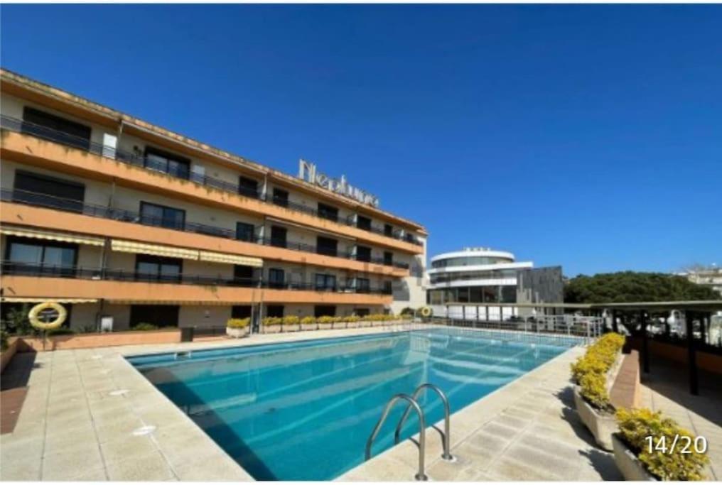 Apartamento Centrico Playa De Aro Con Piscina. Platja d'Aro Exterior photo